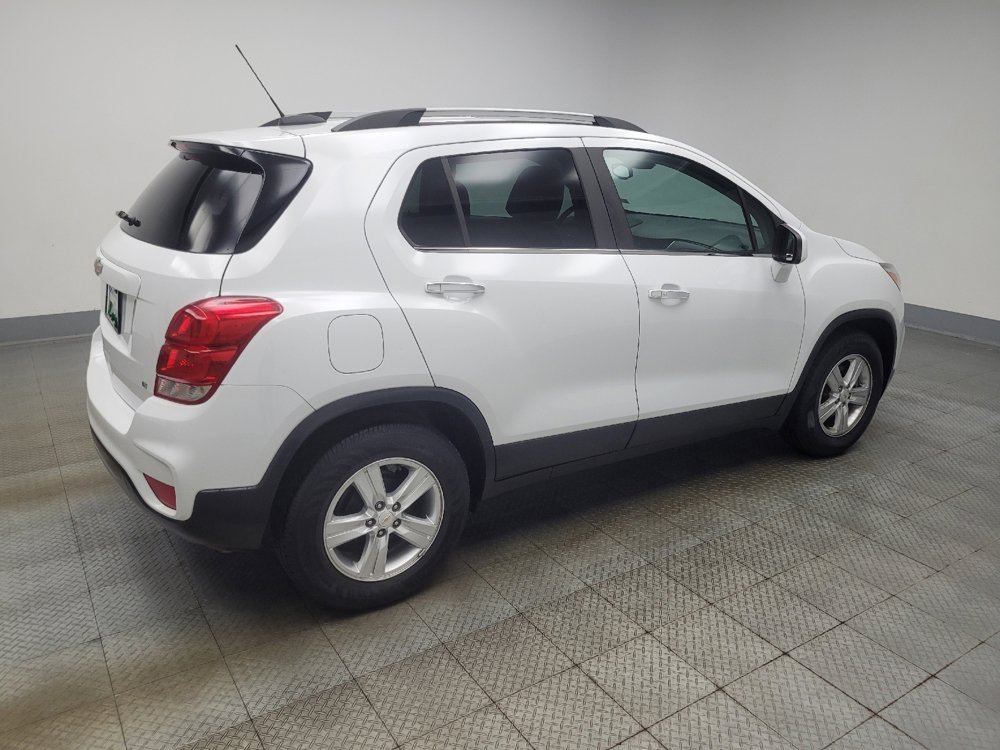 Used 2020 Chevrolet Trax LT w/ LT Convenience Package image 10
