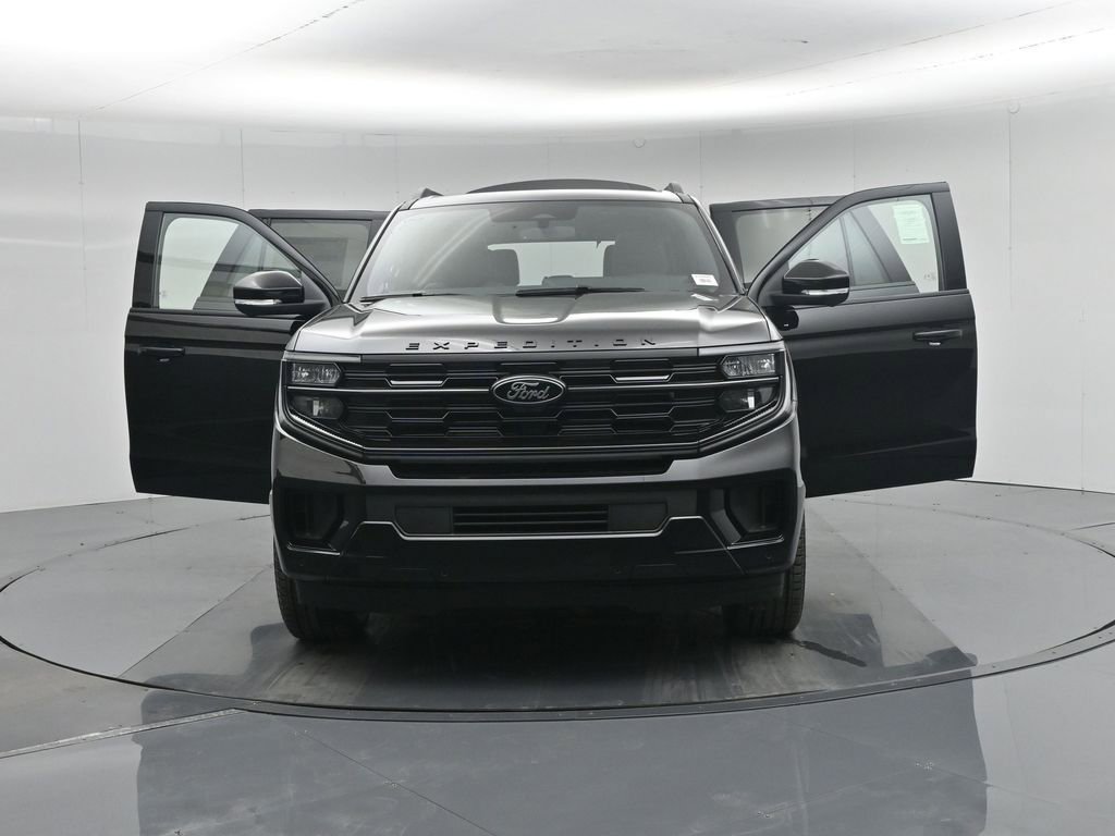 New 2026 Ford Expedition Platinum w/ Stealth Performance Package AWD/4WD image 56