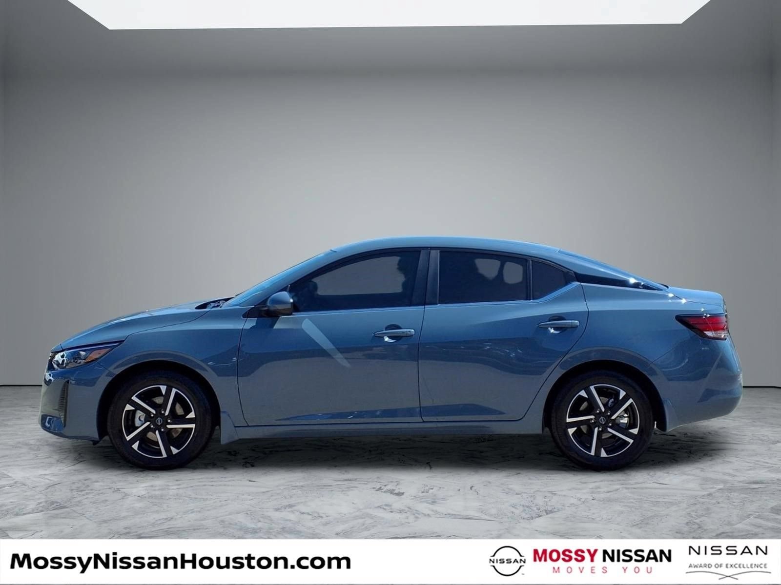 Used 2025 Nissan Sentra SV FWD image 5