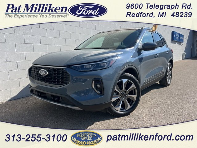 Certified 2023 Ford Escape Platinum w/ Premium Technology Package image 1