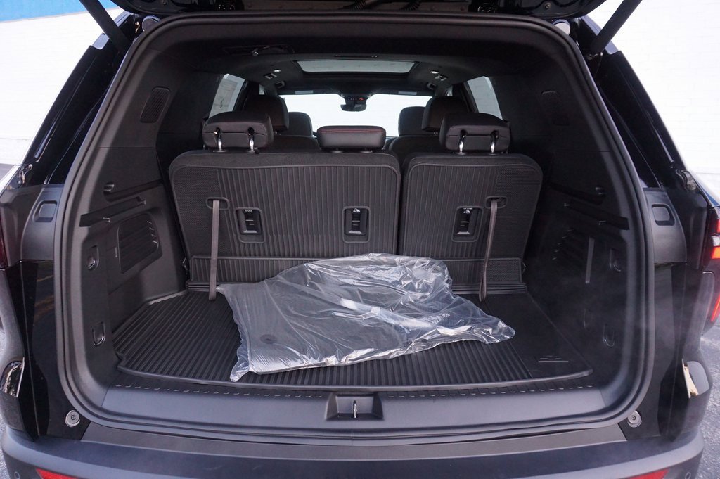 New 2026 Chevrolet Traverse Z71 w/ Driver Confidence Package image 28