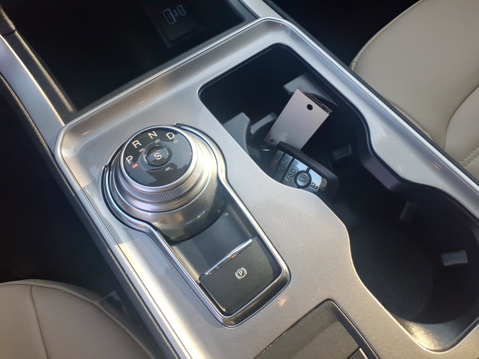 Certified 2024 Ford Edge SEL w/ Convenience Package image 20