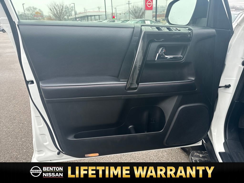 Used 2019 Toyota 4Runner TRD Off-Road image 11