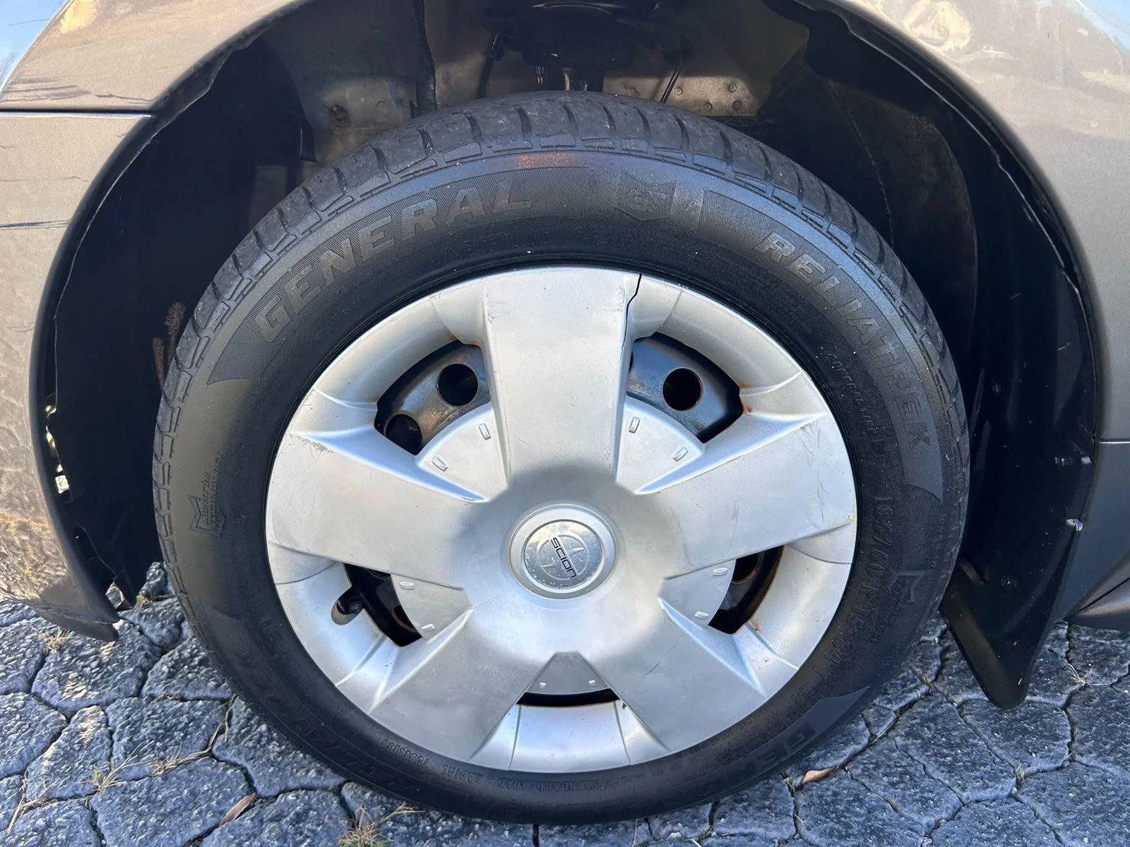 Used 2005 Scion xA image 22