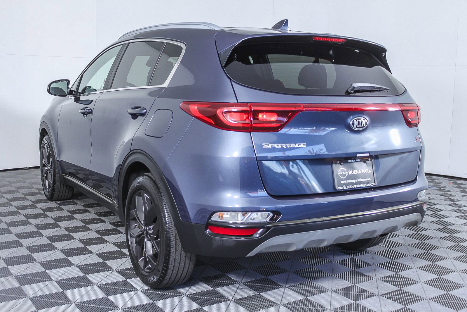 Used 2020 Kia Sportage S FWD image 6