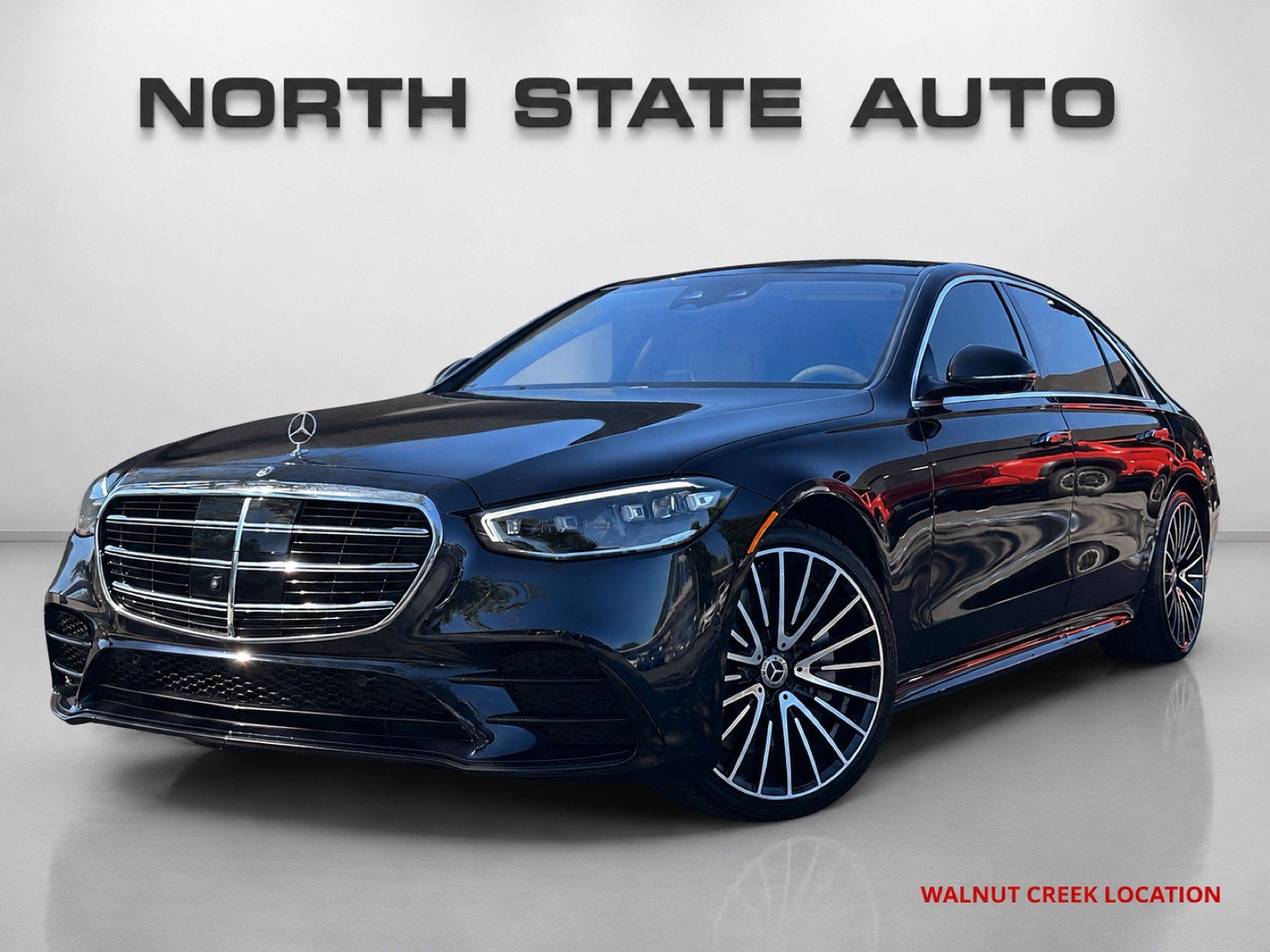 Used 2022 Mercedes-Benz S 500 4MATIC image 1