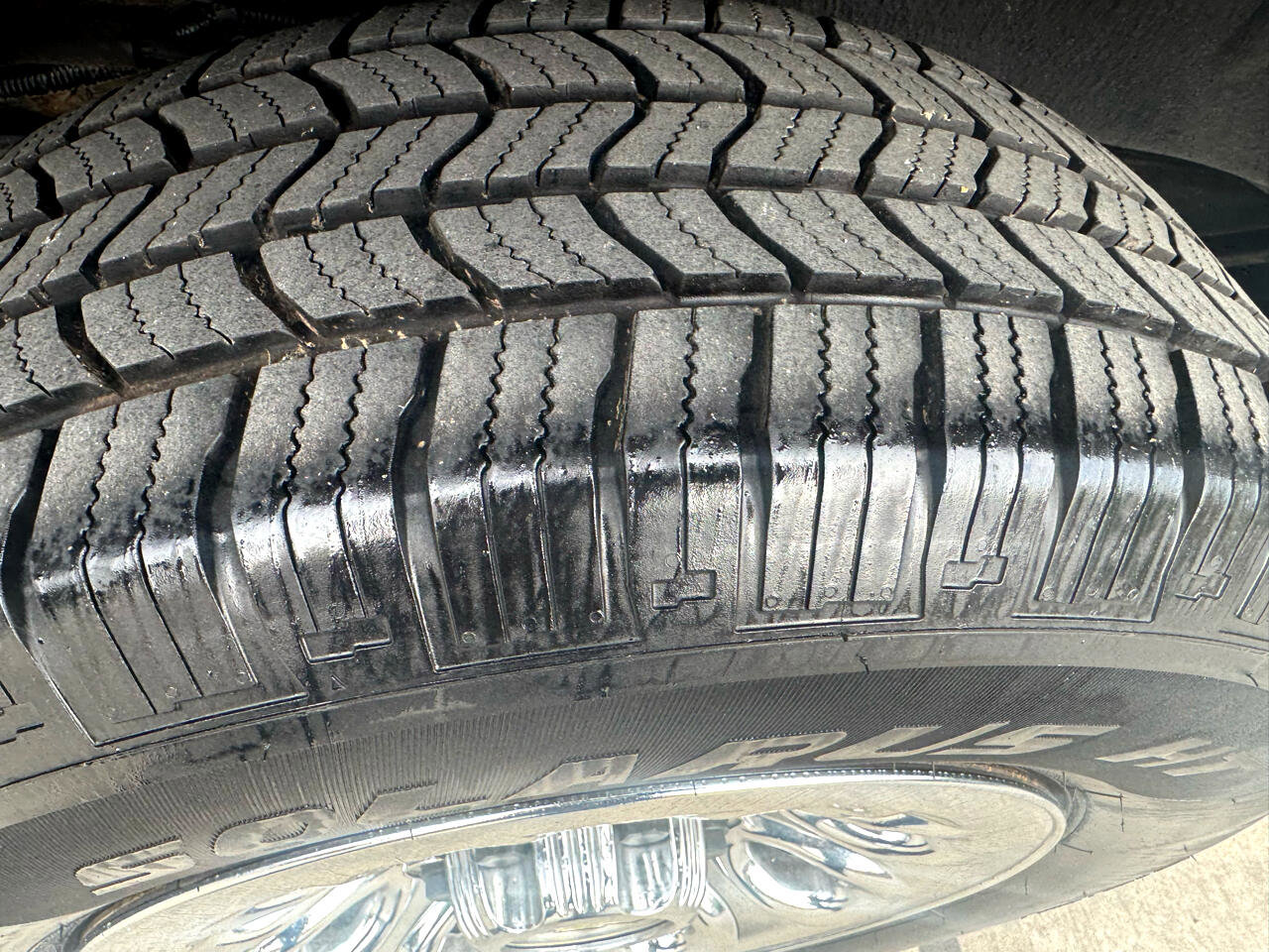 Used 2014 Chevrolet Express 1500 image 10