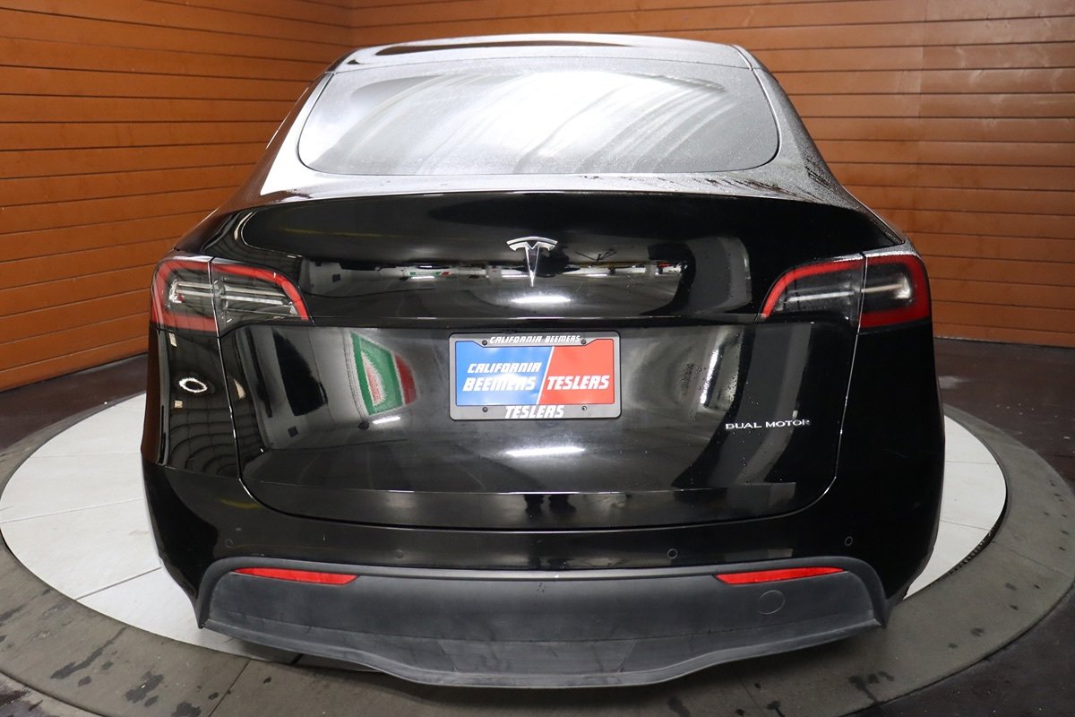 Used 2022 Tesla Model Y Long Range AWD/4WD image 37