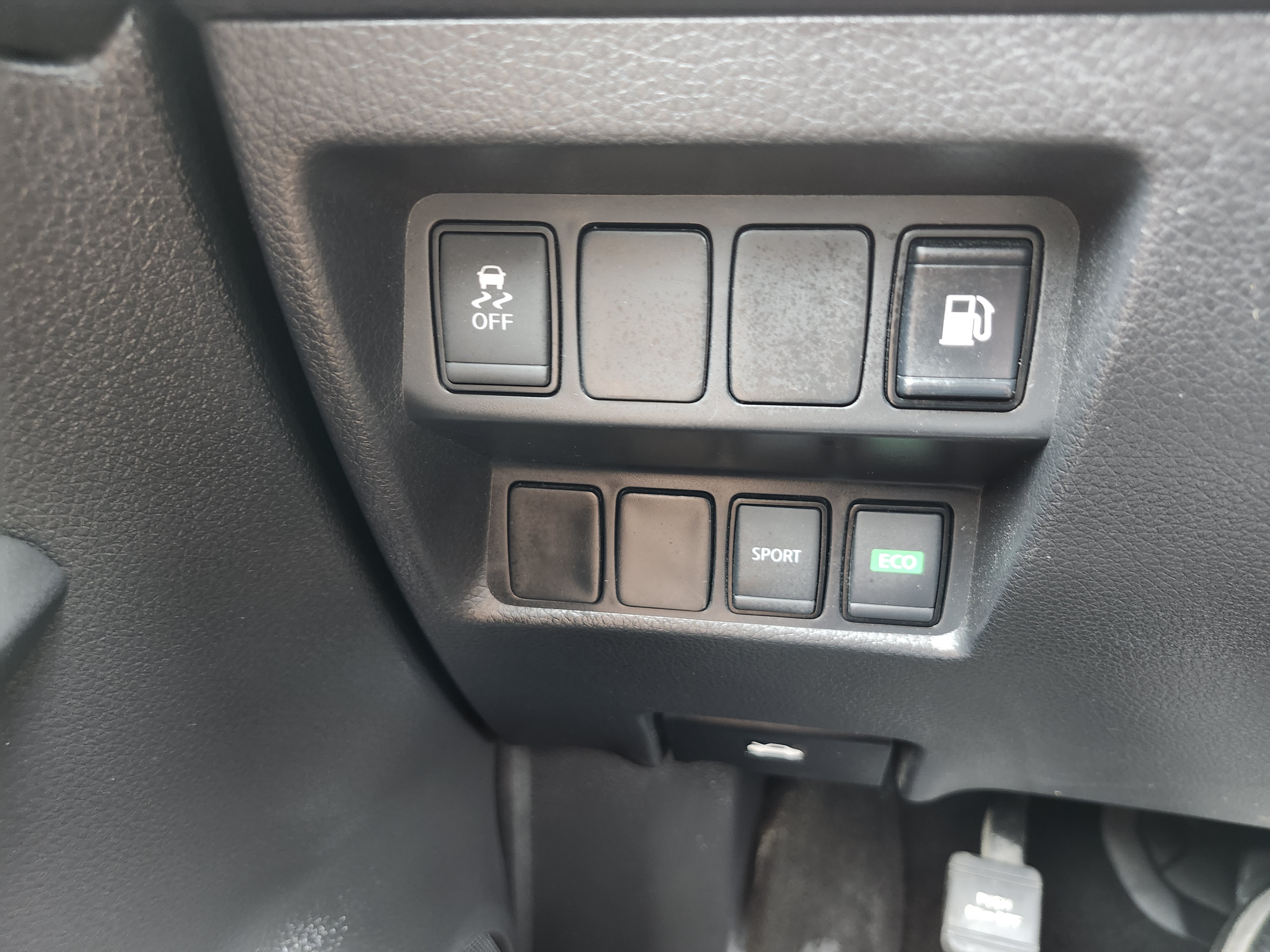 Used 2018 Nissan Rogue S FWD image 8