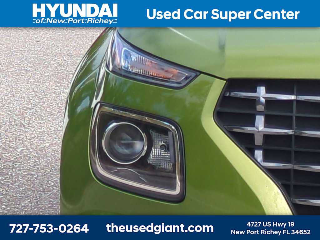 Certified 2024 Hyundai Venue SEL FWD image 9
