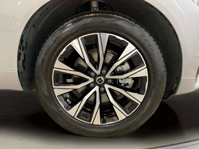 Used 2025 Volvo XC60 B5 Core AWD/4WD image 96