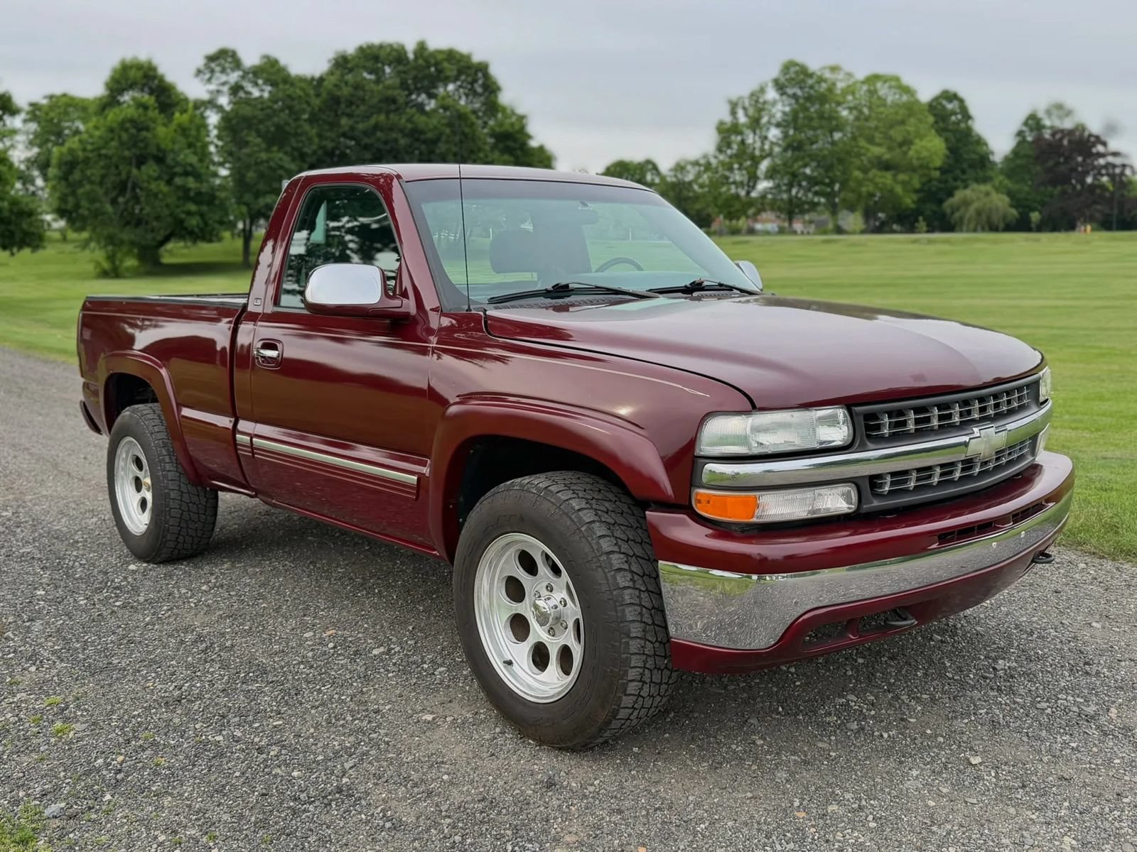 Used 2001 Chevrolet Silverado 1500 LS w/ Off-Road Chassis Pkg AWD/4WD image 24