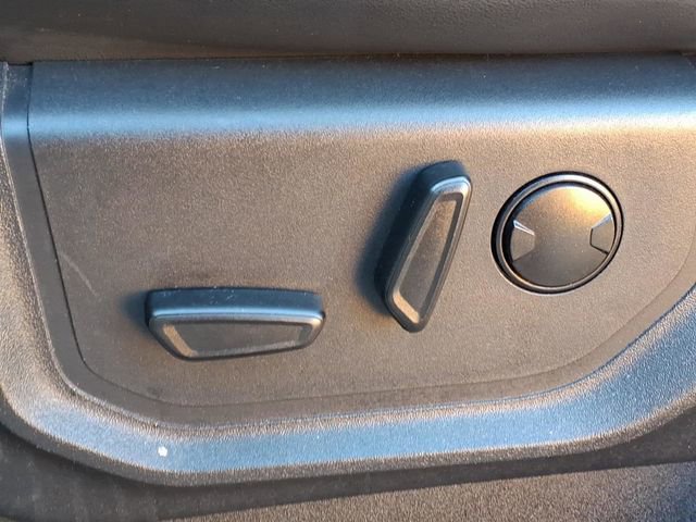 Used 2024 Ford Expedition XLT image 12