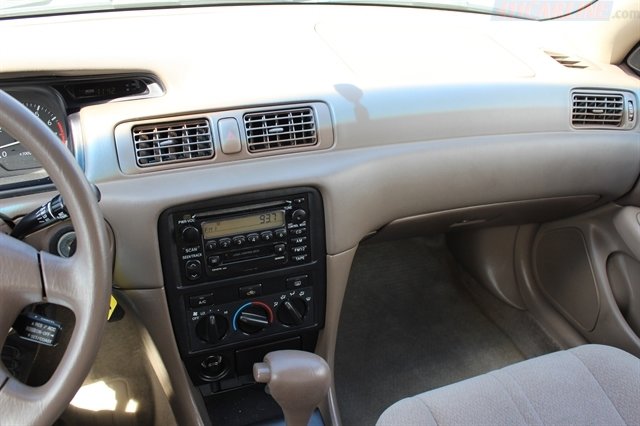 Used 2001 Toyota Camry CE FWD image 10