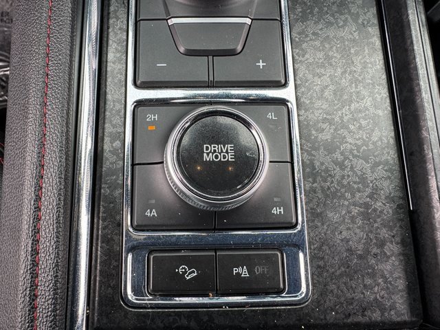 Certified 2022 Ford Expedition Limited image 33