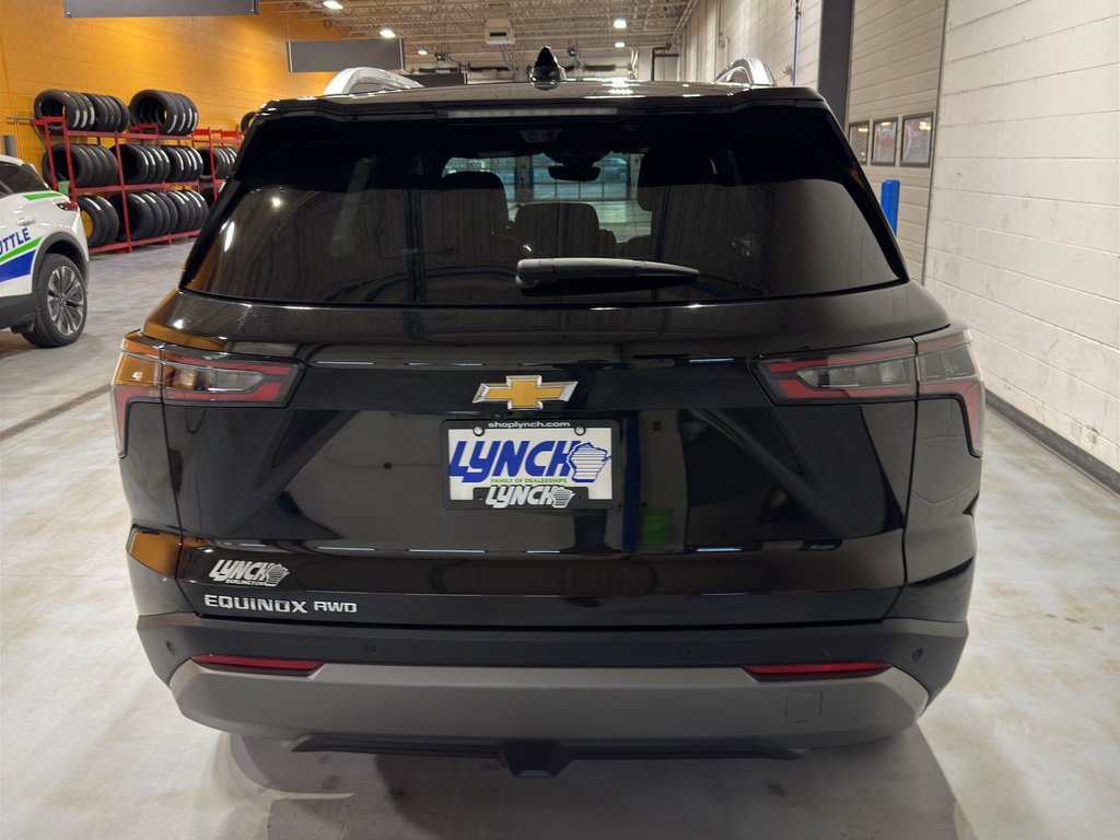 Used 2025 Chevrolet Equinox LT w/ Convenience Package II image 4