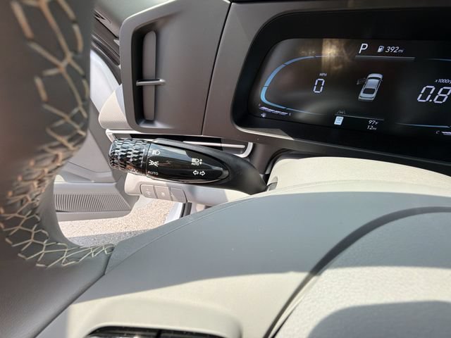 New 2026 Hyundai Elantra SEL Sport Premium FWD image 33