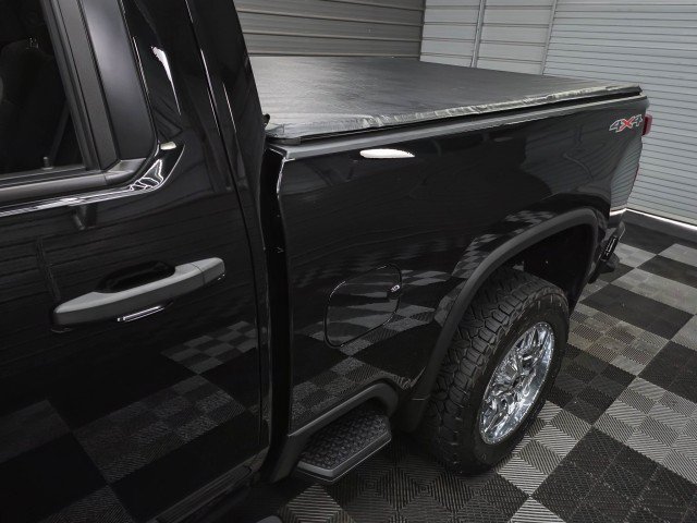Used 2022 Chevrolet Silverado 2500 Custom w/ Custom Convenience Package AWD/4WD image 10