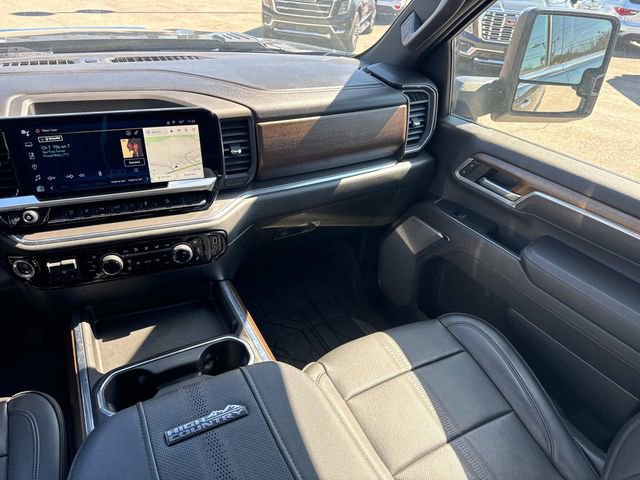 Used 2024 Chevrolet Silverado 2500 High Country w/ Technology Package AWD/4WD image 18