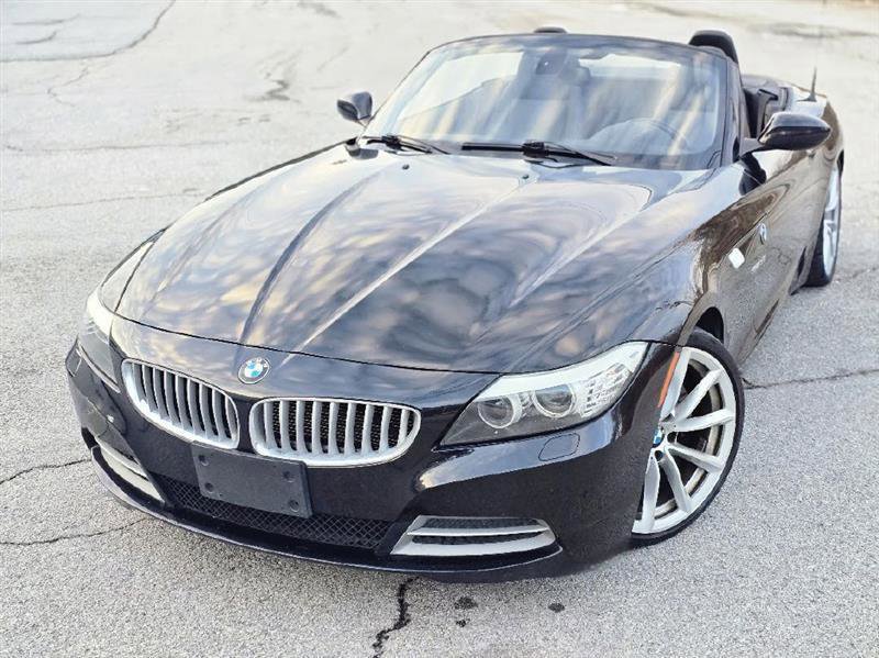 Used 2011 BMW Z4 sDrive35i image 2