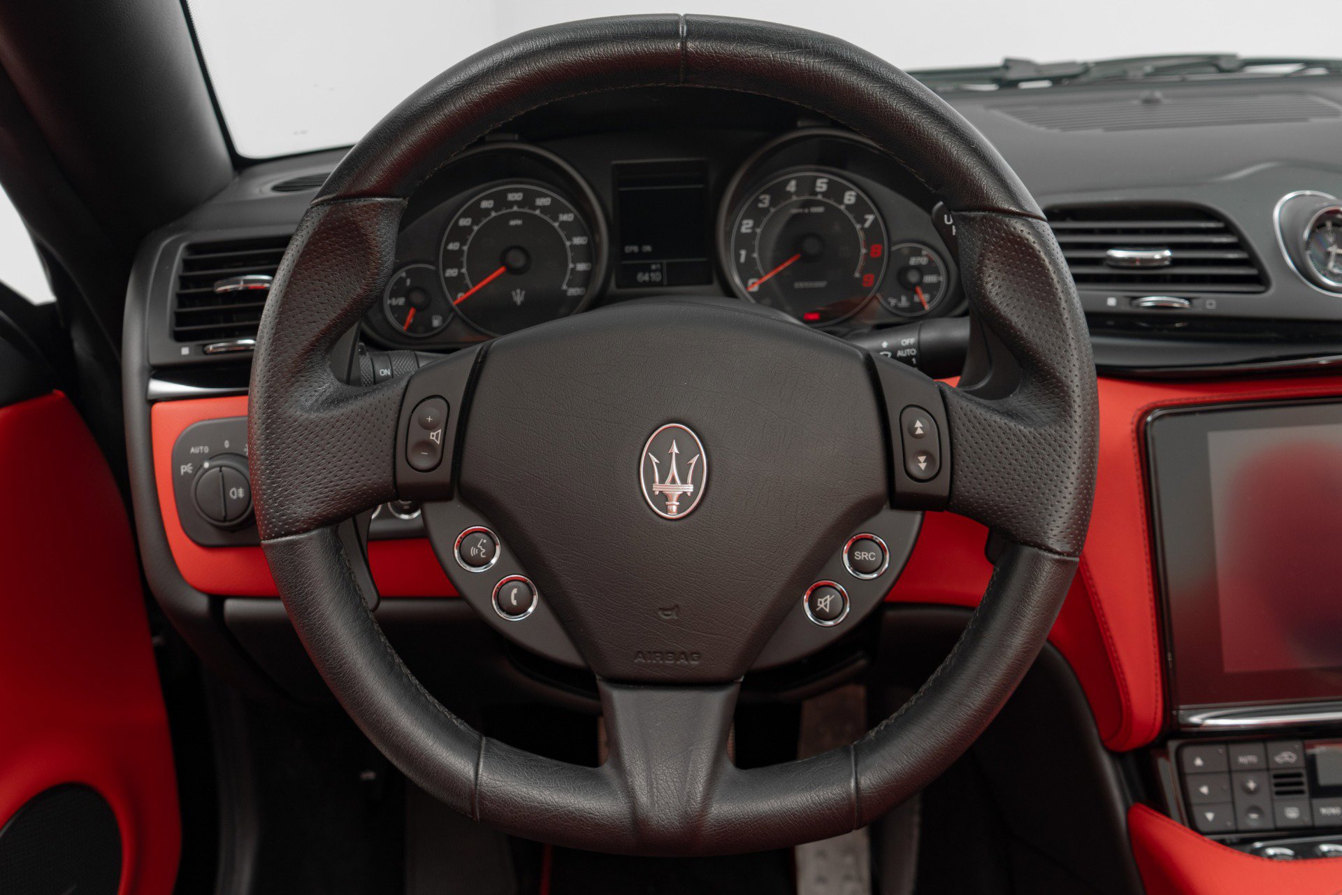 Used 2019 Maserati GranTurismo MC image 15