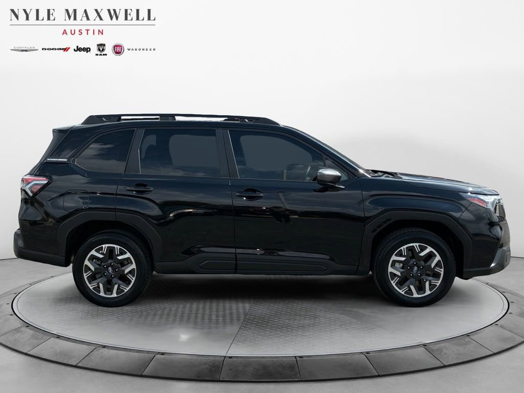 Used 2025 Subaru Forester Premium w/ Convenience Package #1 AWD/4WD image 17