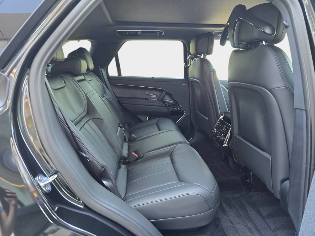 New 2026 Land Rover Range Rover Sport Dynamic SE AWD/4WD image 11