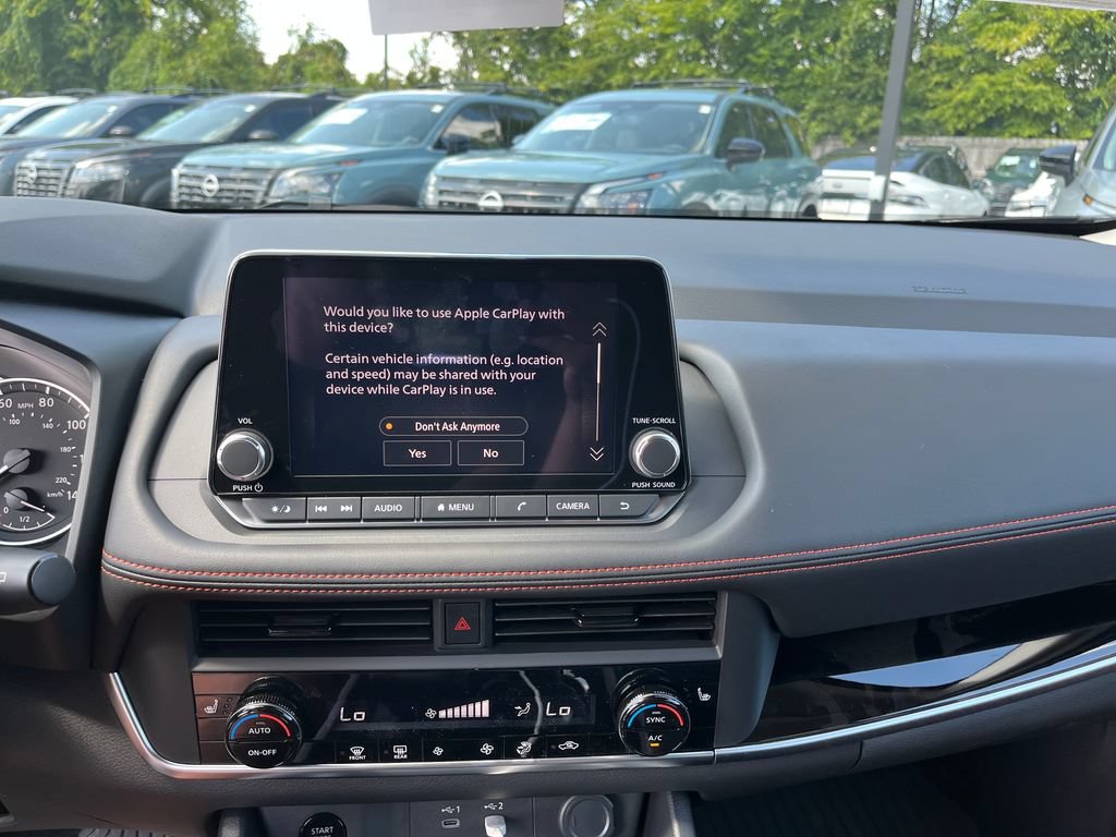 New 2026 Nissan Rogue SV AWD/4WD image 17