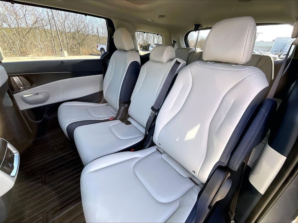 New 2026 Kia Carnival SX image 15