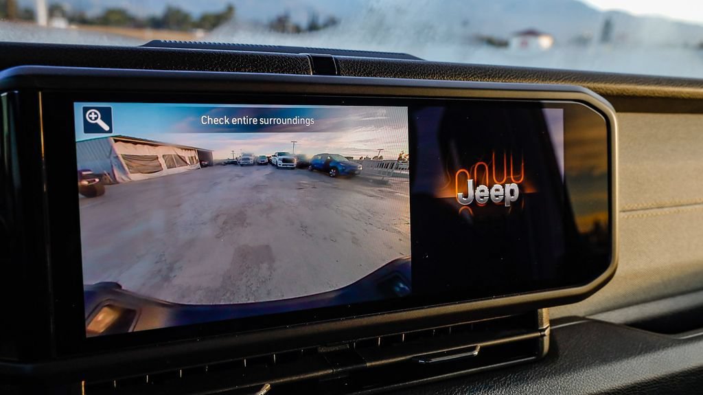 New 2026 Jeep Gladiator Sport AWD/4WD image 29