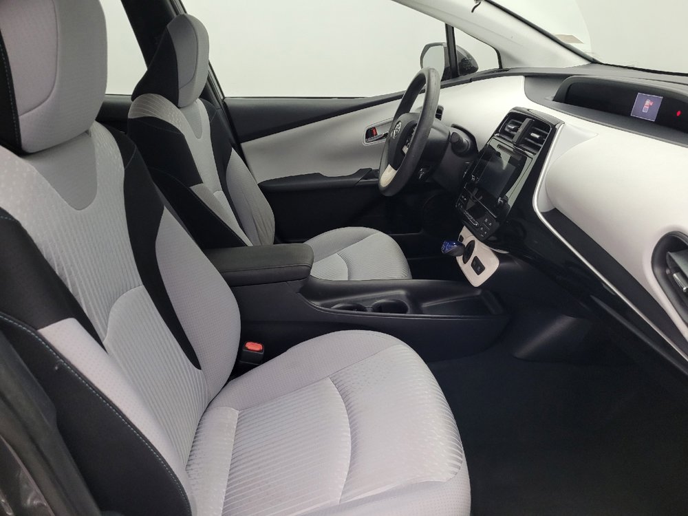 Used 2017 Toyota Prius Two image 21