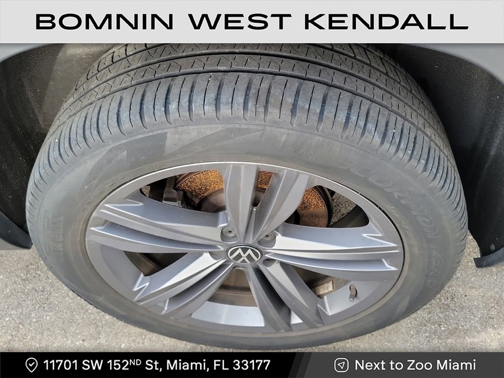 Used 2022 Volkswagen Atlas Cross Sport SEL R-Line image 8