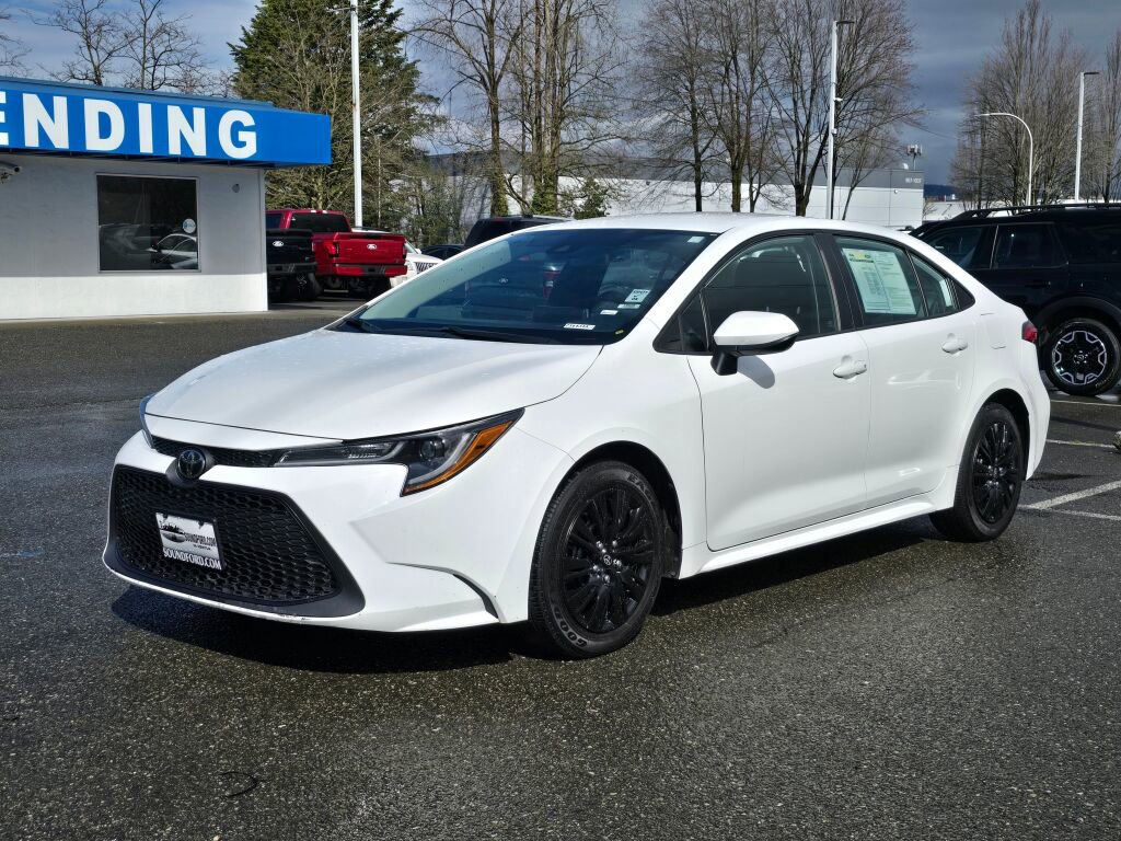 Used 2020 Toyota Corolla LE image 1