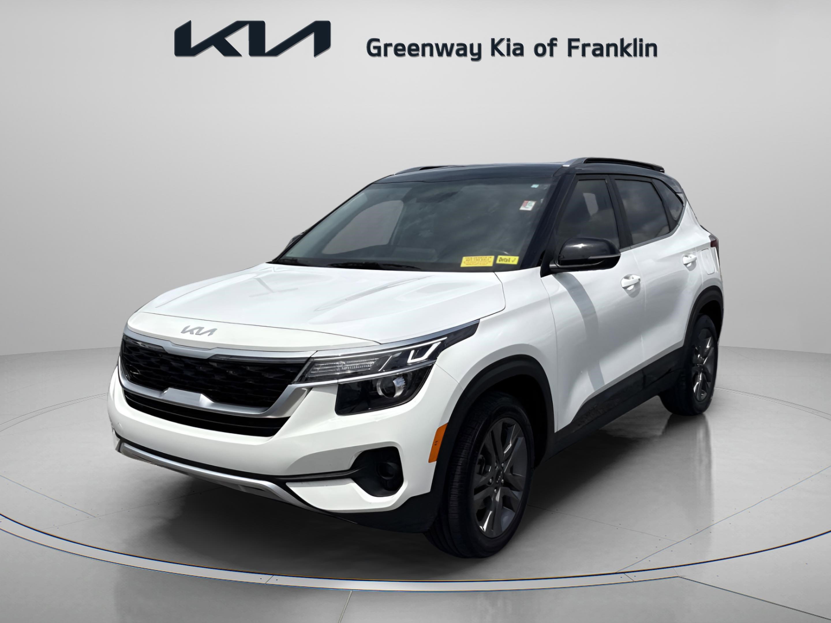 Used 2023 Kia Seltos S FWD image 3