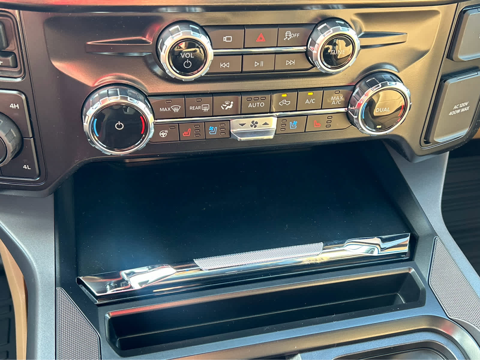 New 2026 Ford F250 Lariat w/ Chrome Package image 56