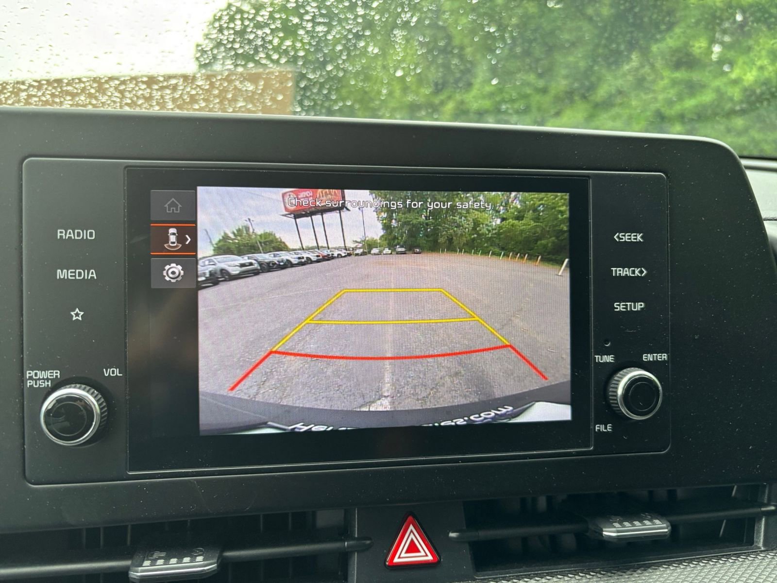 Used 2025 Kia Sportage LX FWD image 23
