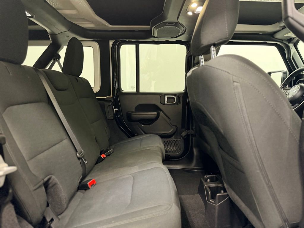 Used 2021 Jeep Wrangler Unlimited Sport AWD/4WD image 19