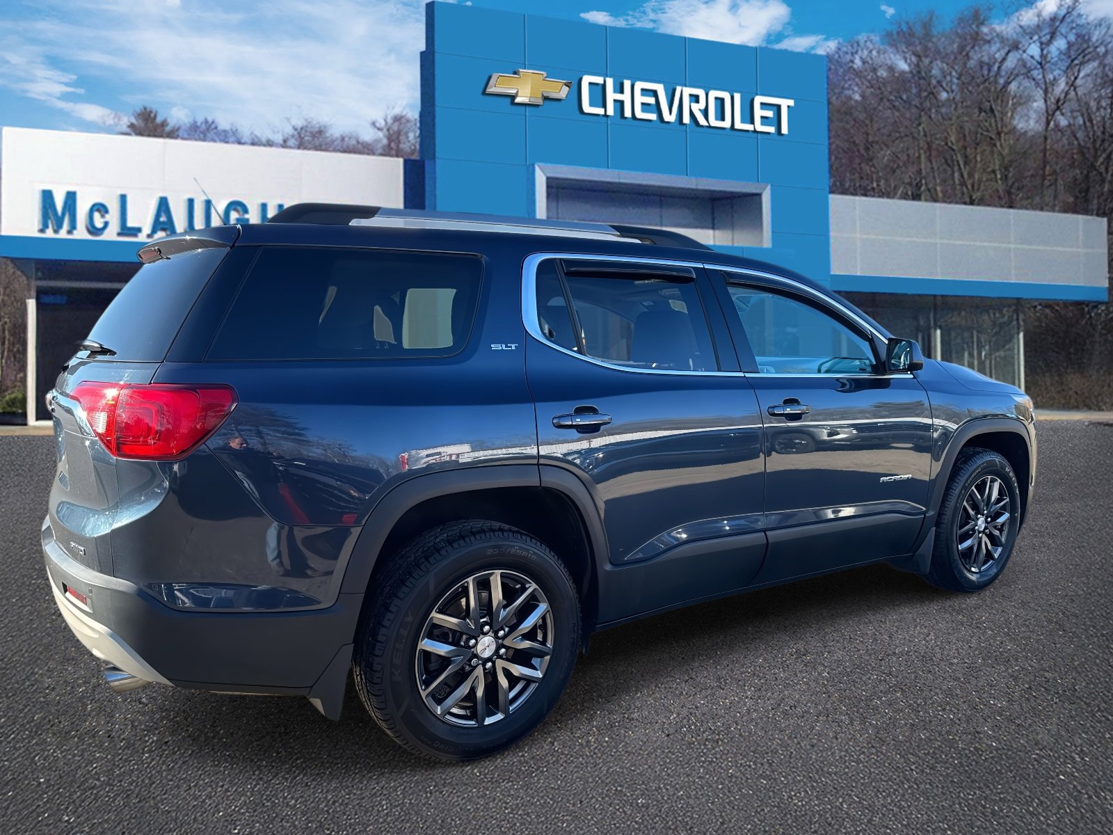 Used 2018 GMC Acadia SLT w/ LPO, Protection Package image 3