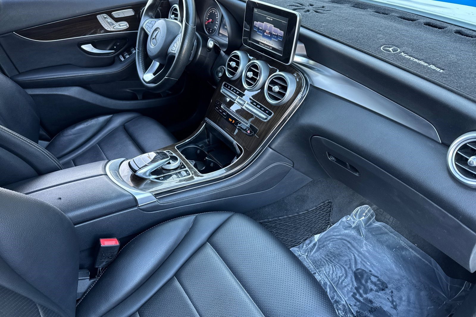 Used 2016 Mercedes-Benz GLC 300 GLC 300 image 32