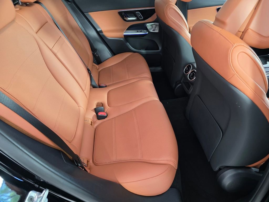 Certified 2025 Mercedes-Benz GLC 300 image 24