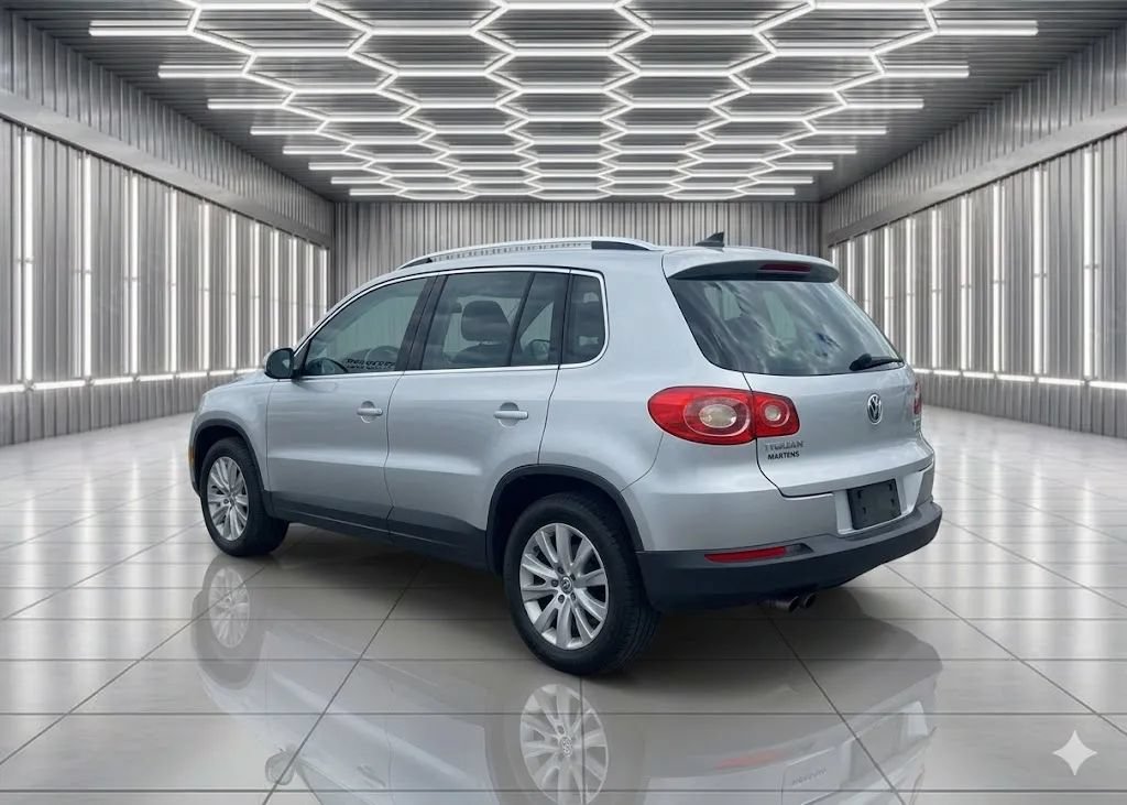 Used 2009 Volkswagen Tiguan SE AWD/4WD image 3