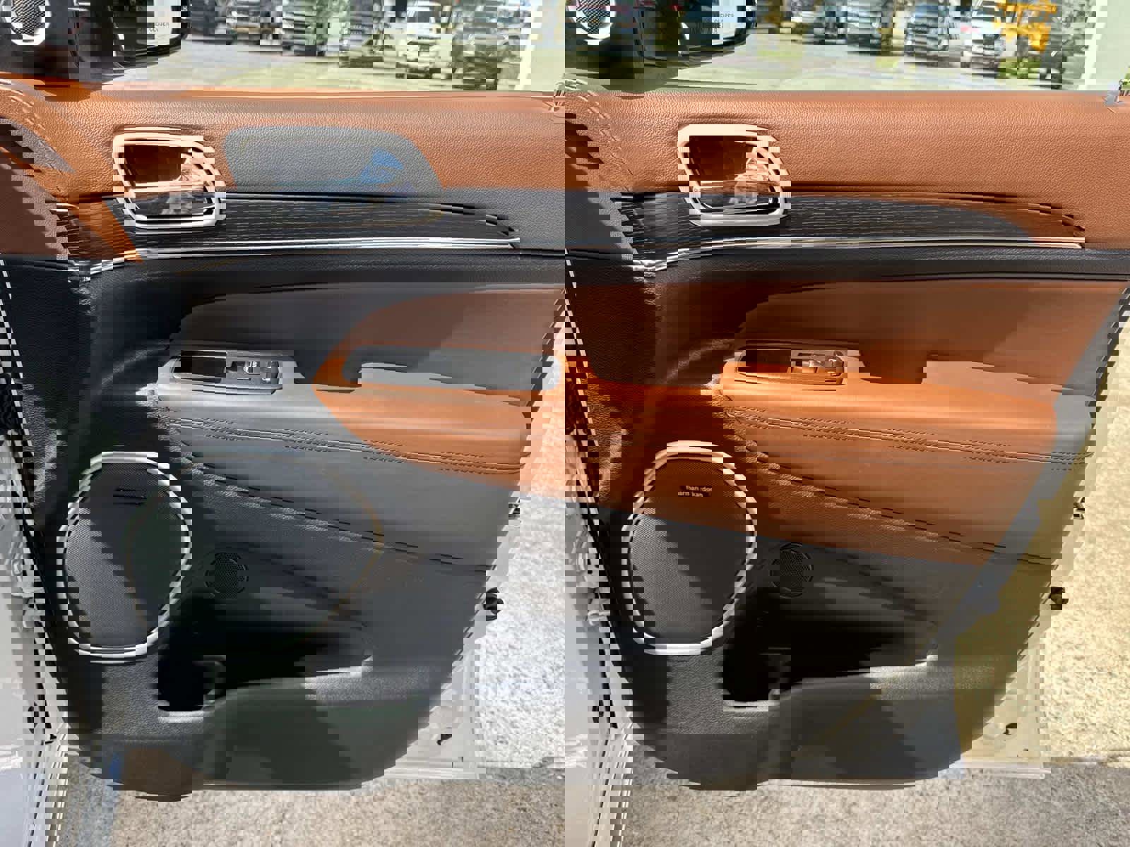 Used 2021 Jeep Grand Cherokee Summit w/ Platinum Series Group image 24