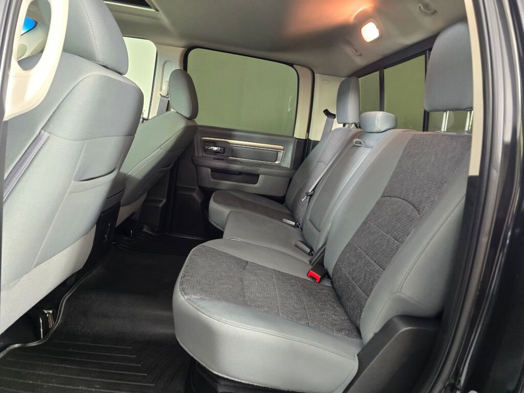 Used 2019 RAM 1500 Big Horn AWD/4WD image 35