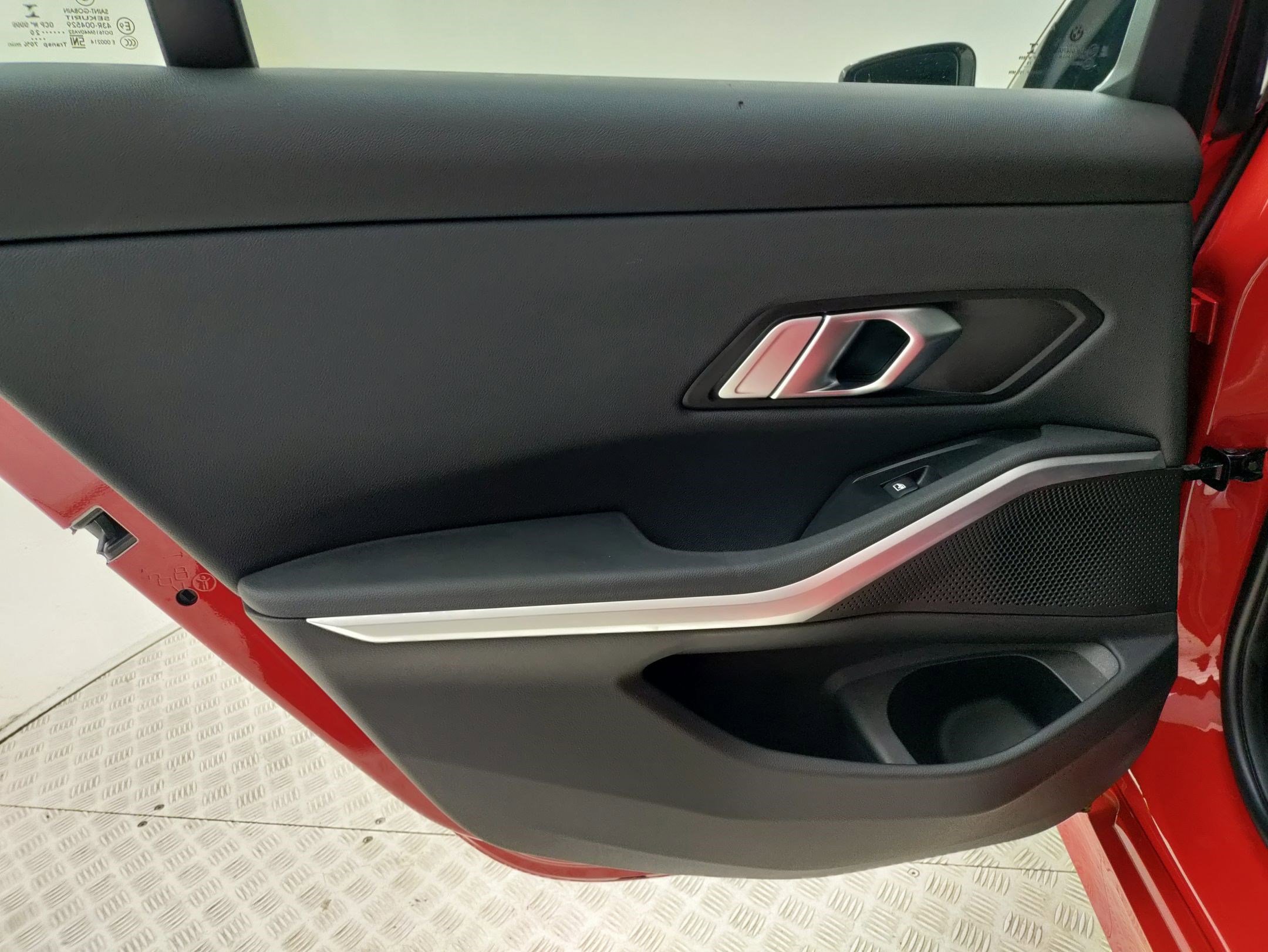 Used 2020 BMW 330i Sedan w/ Driving Assistance Package image 19