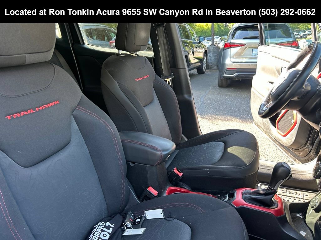 Used 2016 Jeep Renegade Trailhawk AWD/4WD image 11