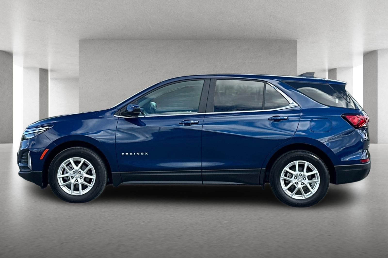 Used 2022 Chevrolet Equinox LT FWD image 7