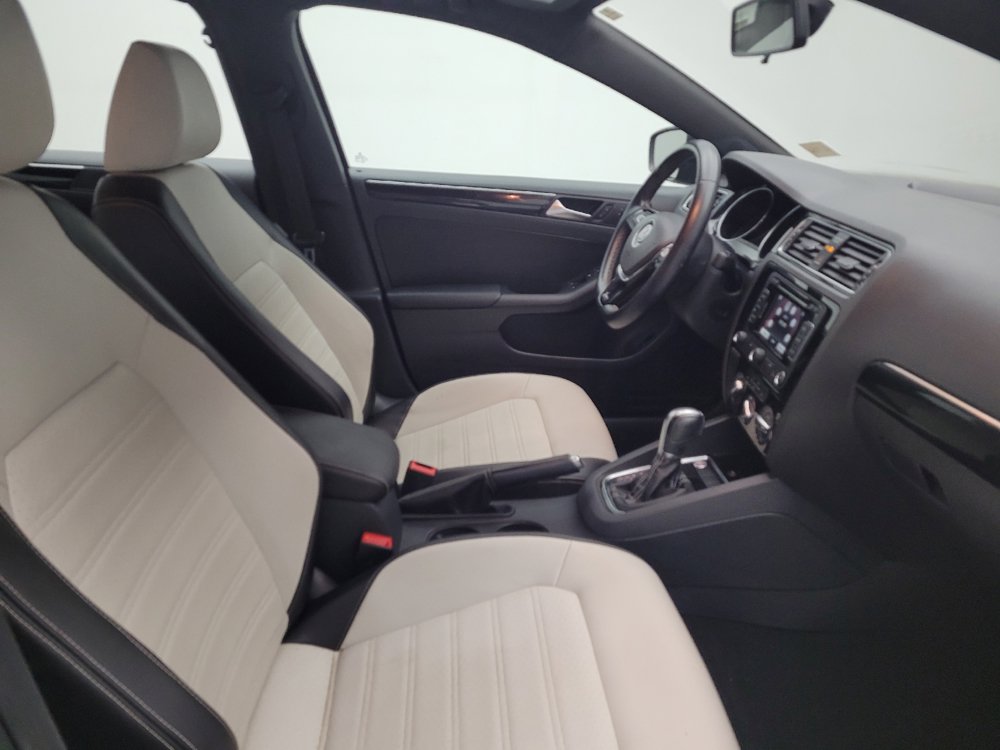 Used 2015 Volkswagen Jetta Sport FWD image 21