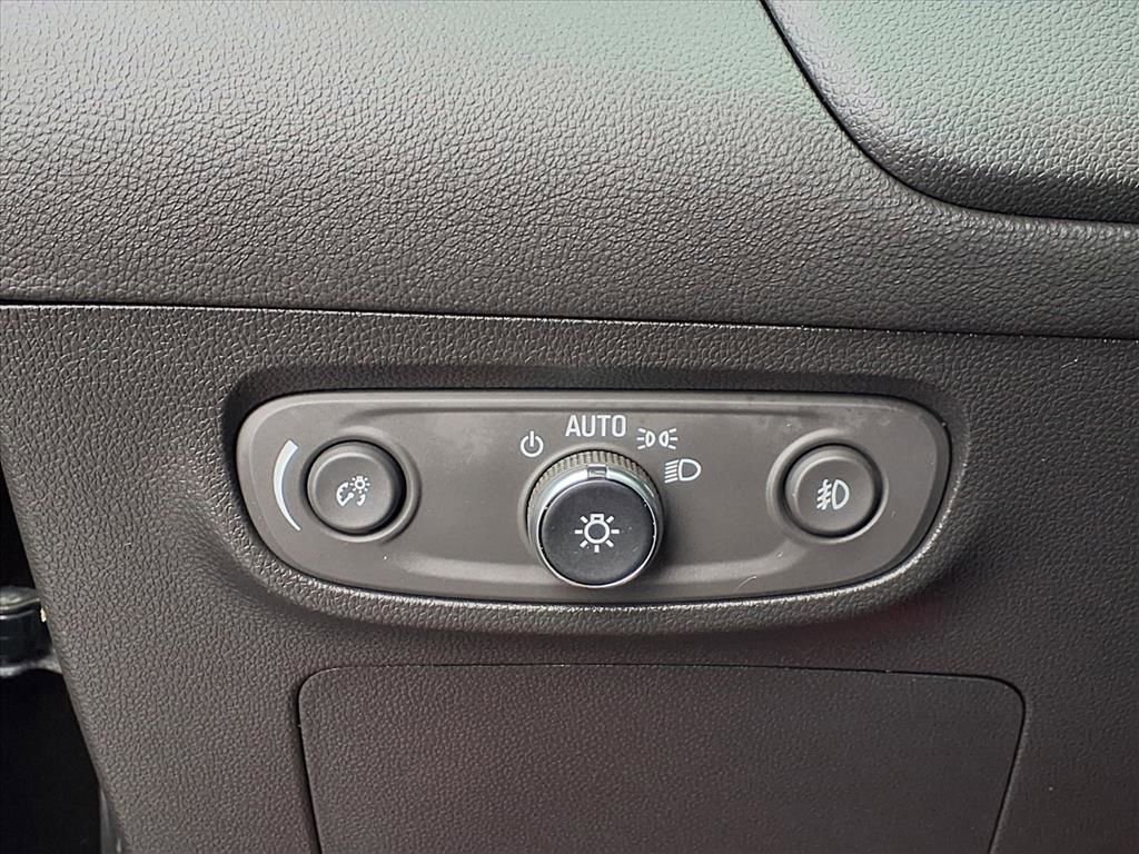 Used 2023 Buick Encore GX Preferred FWD image 11