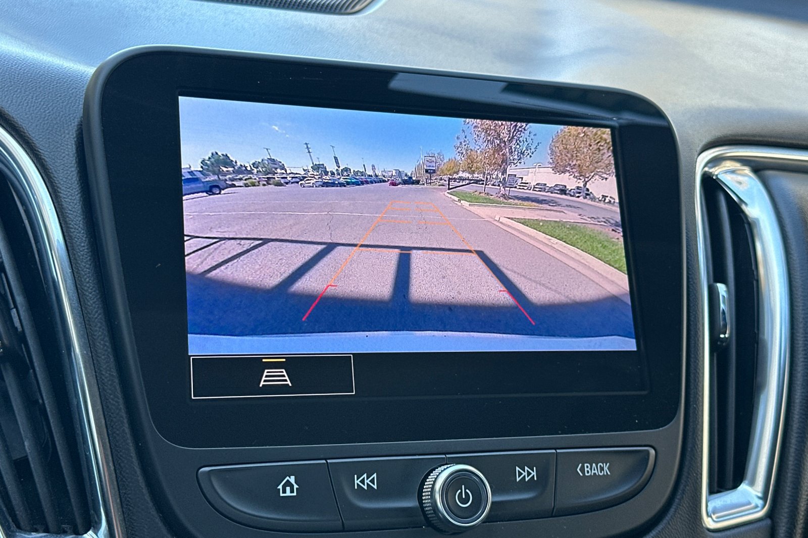Used 2024 Chevrolet Malibu LT FWD image 18