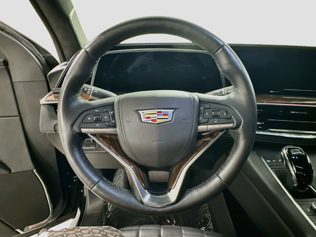 Used 2022 Cadillac Escalade Sport Platinum w/ LPO, ONYX Package AWD/4WD image 12